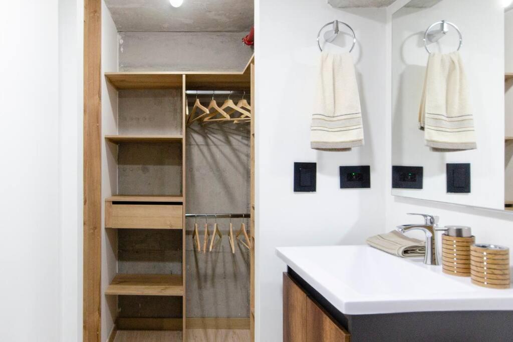 Apartamento Tipo Loft Medellín Eksteriør bilde